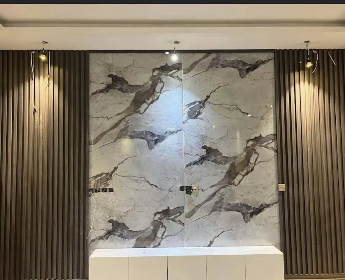 سلام عليكم من رخصت ابو كروب خلفه ديكورات سعر المتر ٣٥ اشتغل جميع المحافظات جميع البيوت والشقق والمحلات واي شي تتطلبو منه كادر مختص عمل حترافي رقم الهاتف ***********
