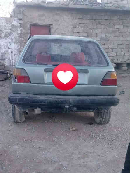 سيار كولف رقم نينوئ رقم الماني كلش نضبف مي عوزها شي كاربون بانزين موجود كير محرك شرط المحرك 0/3 سيار جاهز  مكاني الموصل الجانب اليمن السعر 18وبيها مجال  التواصل ***********
