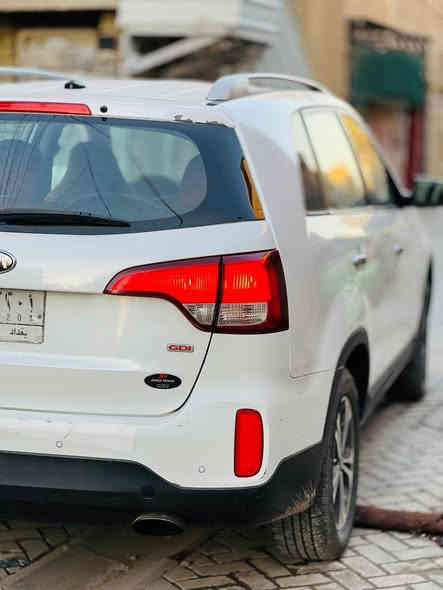 السلام عليكم 
سورنتو 2015 وارد امريكي ضررهه بنيد وجاملغ ومبدلات مكفوله من الكص رقم بغداد قرار 48 نص فول كامره شاشه صغيره 5 راكب السعر 110 مكاني بغداد الشعب للاستفسار ***********
