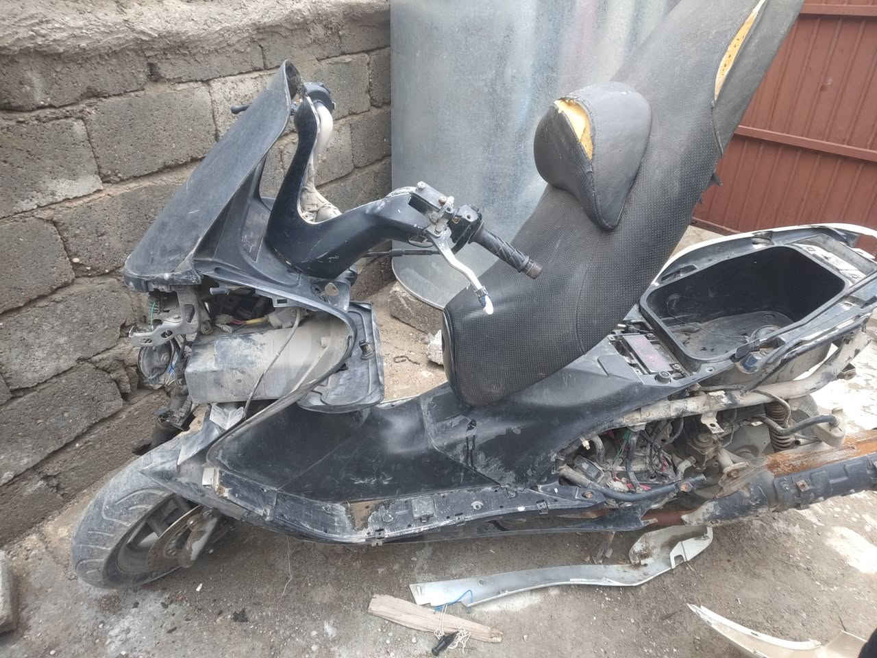 تفصيخ فرخ ماجستا 125 شتحتاج خابرني واتساب ماموجود علفيس ***********واوصله لكل المحافضات وهم ابيع شلع
