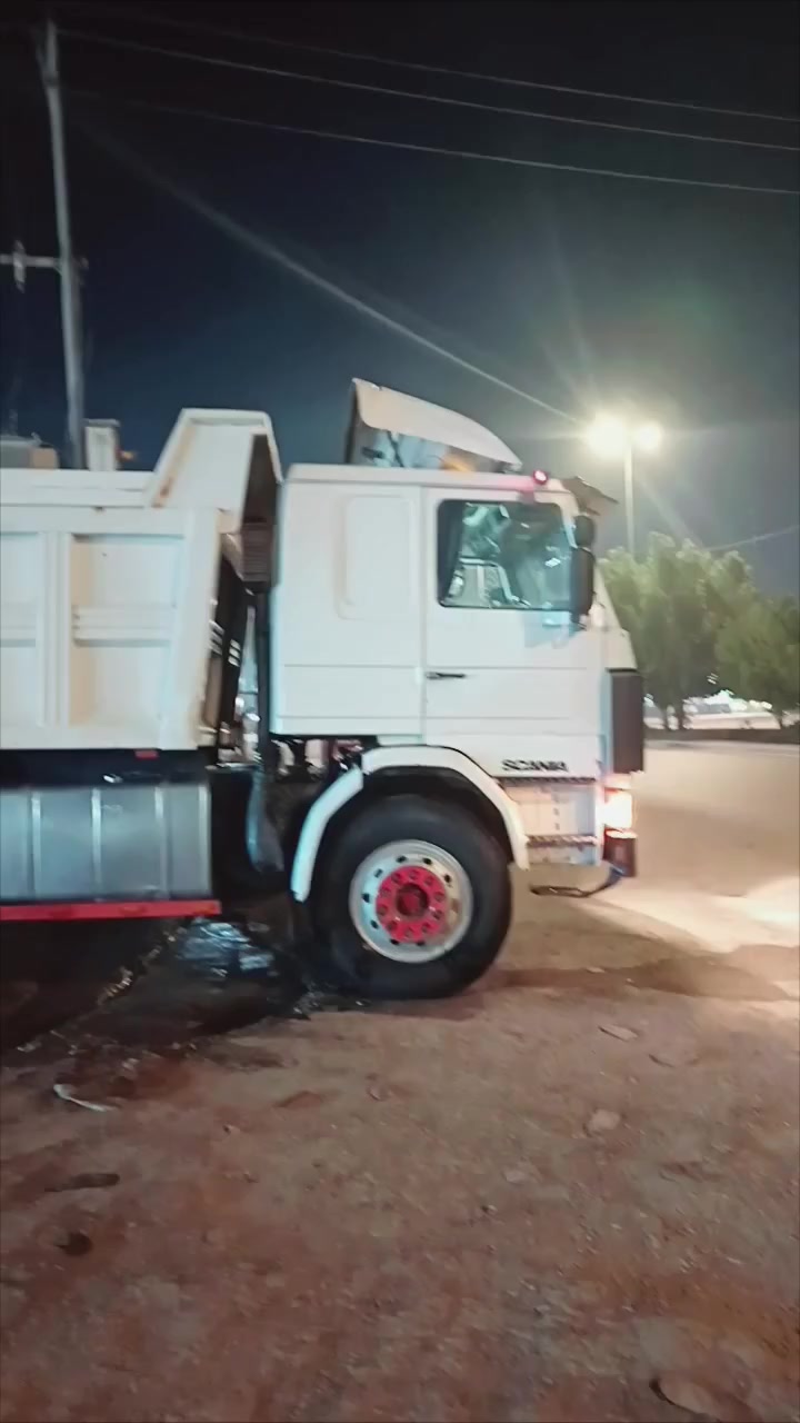 السلام عليكم للبيع سكانيا 113
رقم انبار دولي بسمي مكينه 12 ونص كير 5*5 
مجموعه مان تخم تاير شاصي مكفوله قماره جديد بدون صبغ  بدي جديد السياره مكفولة كفالة عامه من الدعاميه للدعاميه عنوان بابل المسيب للاستفسار الاتصال ***********
