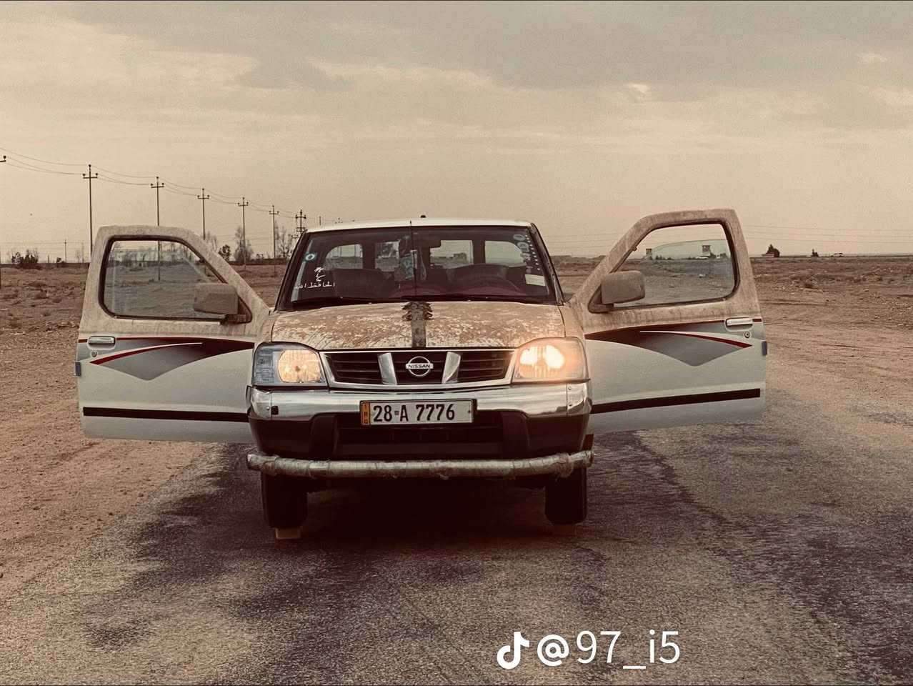 للبيع نيسان شبوط 2014 سياره مكفوله كفاله ما عدا البنيد وجاملغ وبيها ملاحضات بسيطه رقم نجف النكليزي العنوان السماوه للاستفسار ***********9
