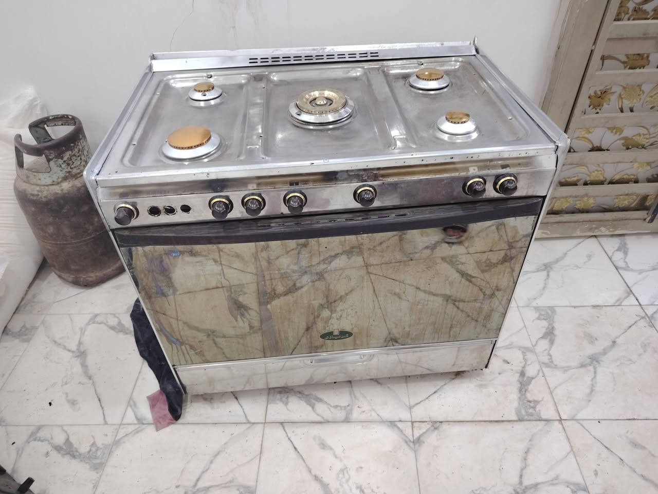 سلام عليكم طباخ كريازي  باب اول لبيع سعر خاص


**إذا كنت صاحب هذا الإعلان وتريد حذفه لأي سبب، رجاءا أرسل رسالة إلى الدعم الفني**