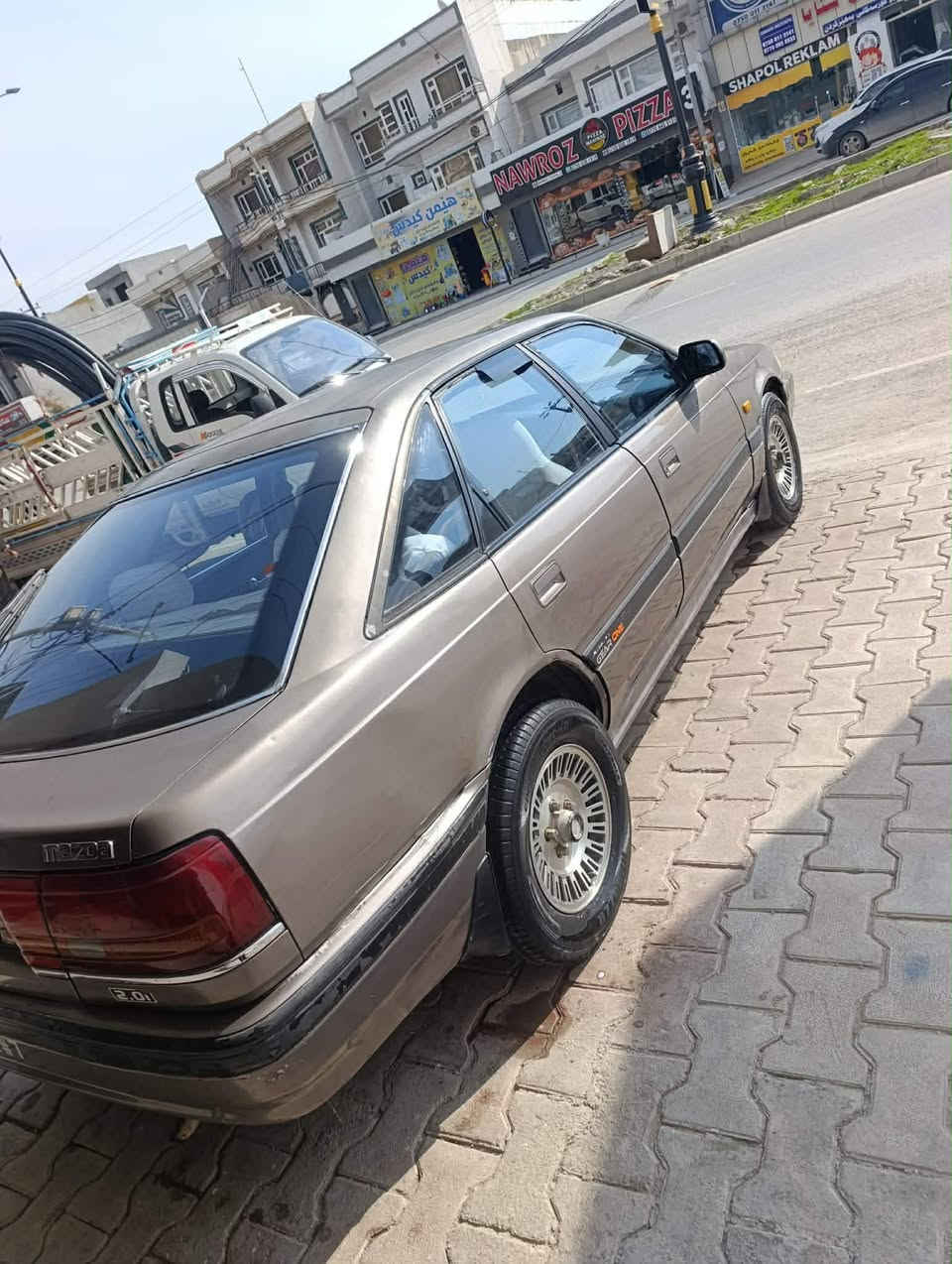 مازدا 
مۆدێل 90
گێڕو مەكینە بە شەرت 
دەعمو لێدراوە بە شەرت 
كارەبایی بەشەرت 
 عامە لەسەر جوانی  
هەشت و بەخ هەشت و ئیسراحەت 
گێڕ عادی 
ڕەقەم دهۆك 
***********
