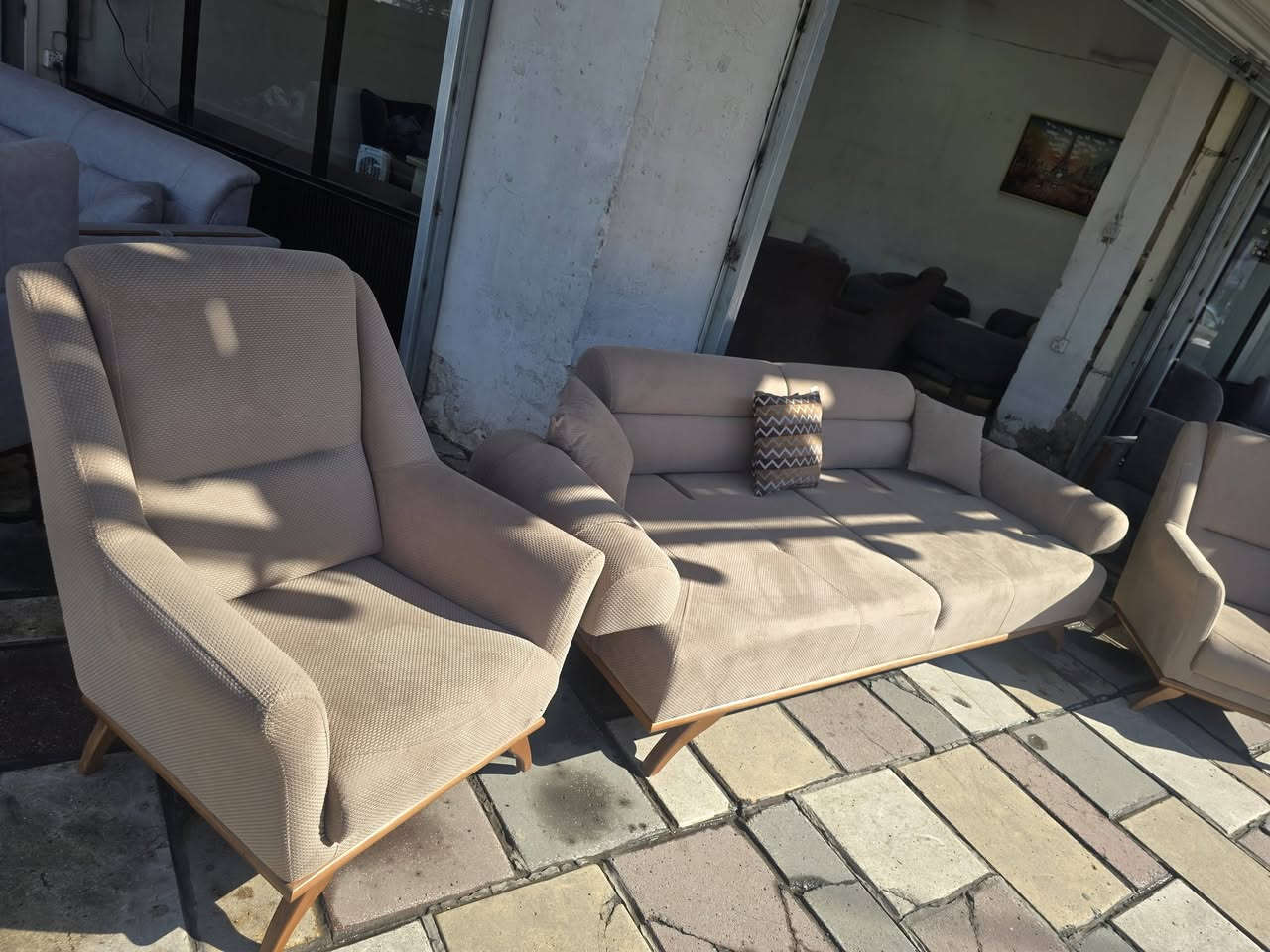 نص تخم تركي ماركه مودا سوفا الاصلي خشب فريم كامل اجسر حمايه اضافي سفنج سوفت طبي  عرض خاص *********** واتساب فقط
