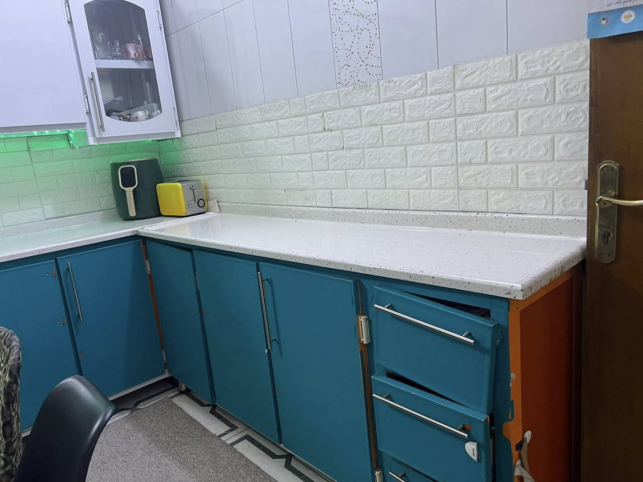 كاونتر للبيع ب200
الارضي تعبان وبي كسور
الملحق نظيف جدا مابي ضرر مع المرمر


**إذا كنت صاحب هذا الإعلان وتريد حذفه لأي سبب، رجاءا أرسل رسالة إلى الدعم الفني**