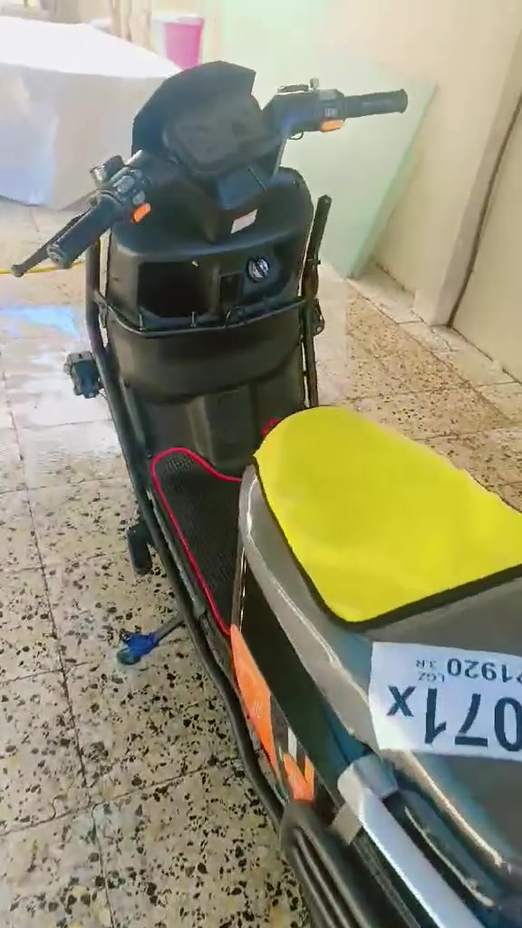 مطور شحن نوعيا ريان وحش الكون لل بيع حجم الملف 2000 فول نضافه البطاريات يقرا.  10 عله 11 كهربائيات كلو شغال  / السعر 1.280 مليون ومئتين و ثمانين / الرقم / *********** التواصل ع الرقم فقط ❤️‍🔥

