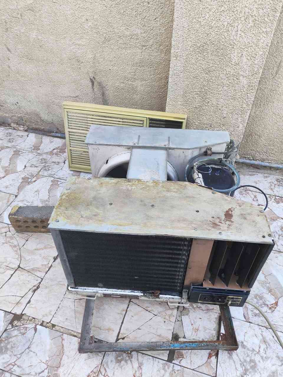 السلام عليكم مكيف جنيرال  للبيع نضيف طن ونص  سعره 275


**إذا كنت صاحب هذا الإعلان وتريد حذفه لأي سبب، رجاءا أرسل رسالة إلى الدعم الفني**