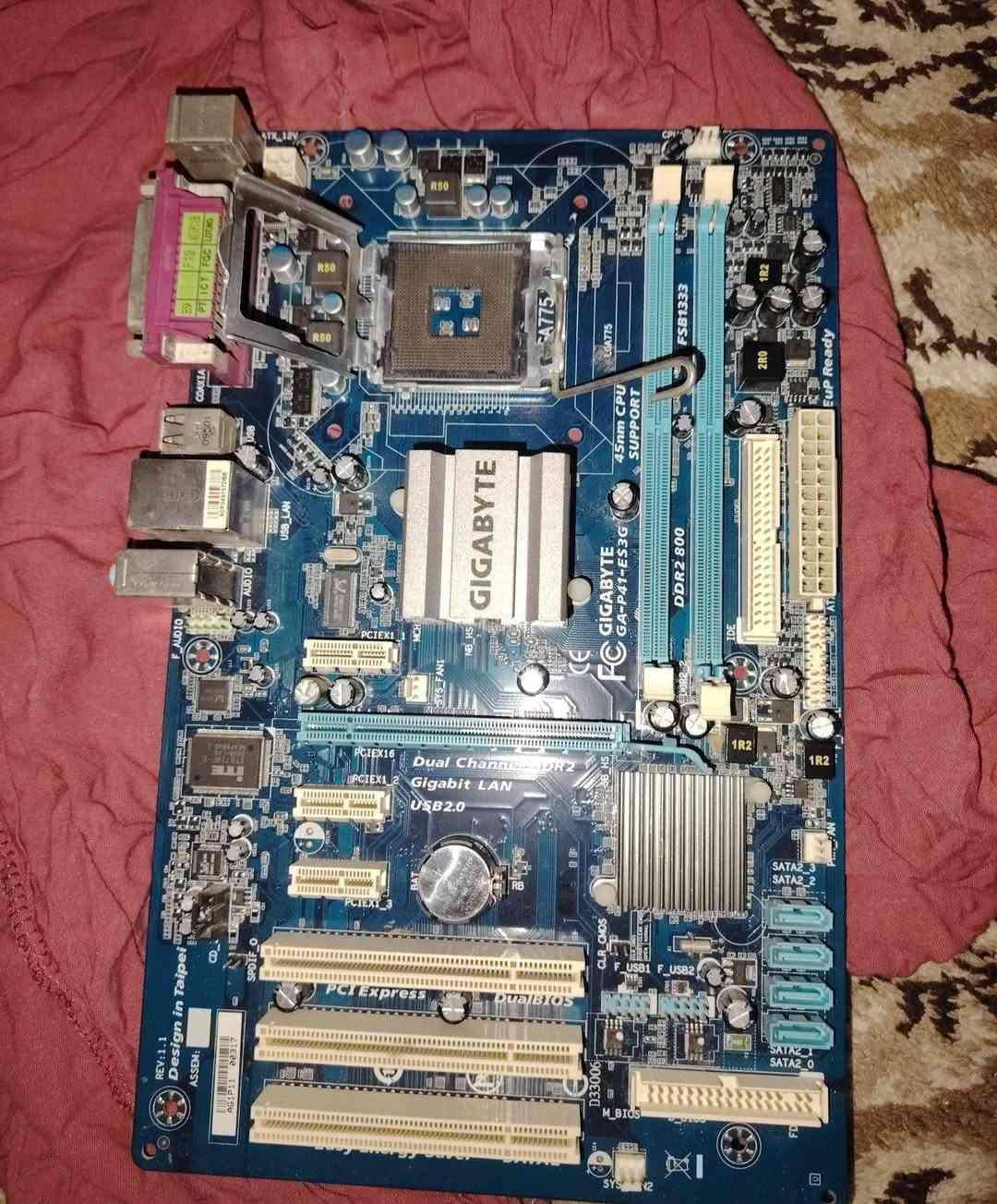 السلام عليكم للبيع بورد و رامات و كرت شاشة كلها شغال جيل 2


**إذا كنت صاحب هذا الإعلان وتريد حذفه لأي سبب، رجاءا أرسل رسالة إلى الدعم الفني**