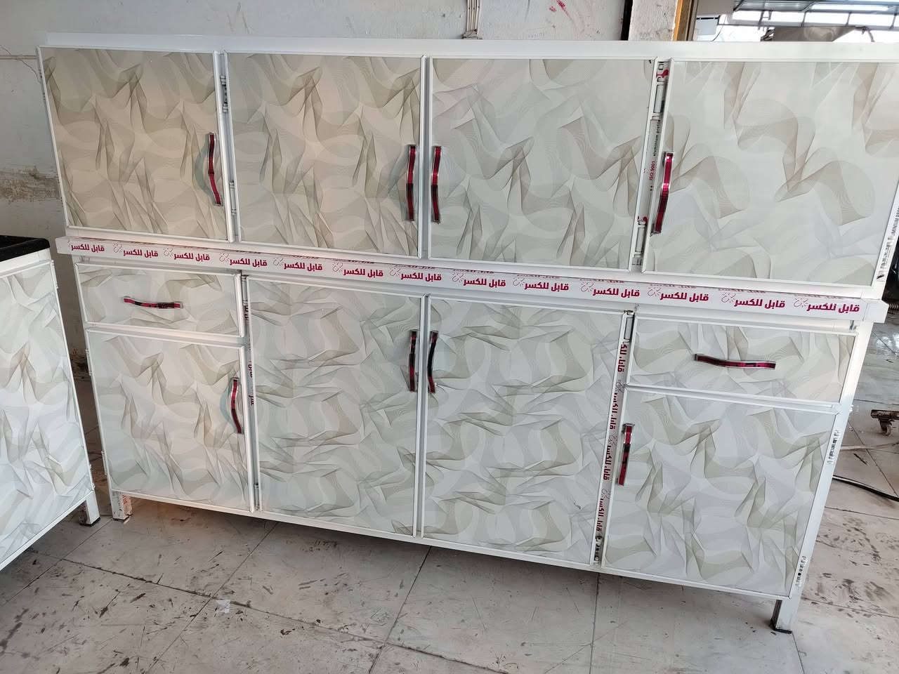 للبيع كونتر ارضى ملحق مترين نضيف سنك ١٣٠سم كرانيت سعر ٢٥٠ بي مجال *********** اسيا ***********
