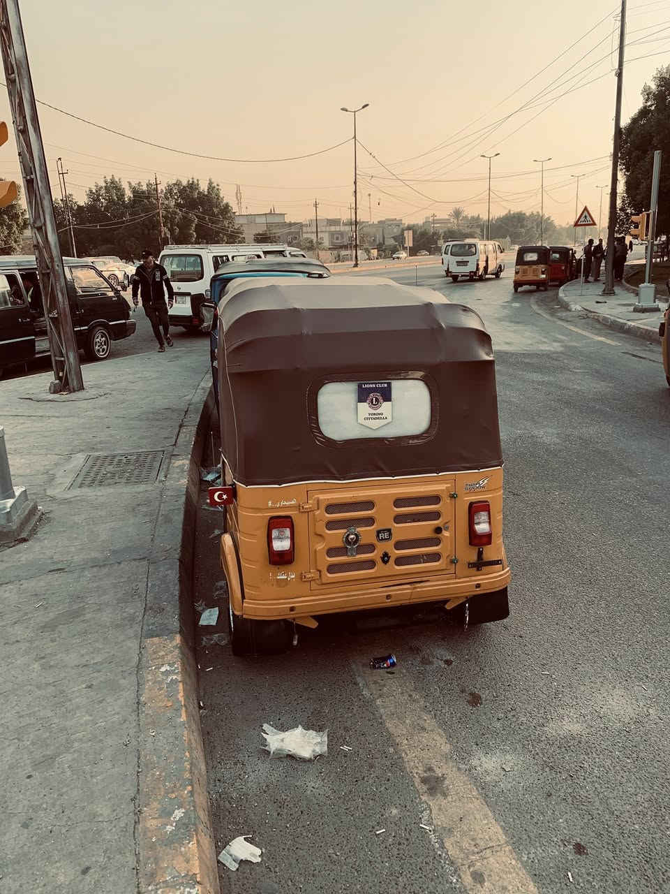 سلام عليكم ورحمة وبركاته تكتك للبيع 2018 مكينه كفاله لاتنقيص ولاتبخير مكينه مبدل بس زنجيل لامفتوحه ولا أي شي تاخذه كبل للشارع ماذب ربع عليهه مرقمه بسمي ترايه وين متريد هزه جديره جادر جديد تخم تاير تخم ريل مبدل السعر 6250 وبيهه مجال رحمه الولاديكم المايشتري ليكسر بحلال العالم ***********📞 مكاني بغداد شهداء البياع
