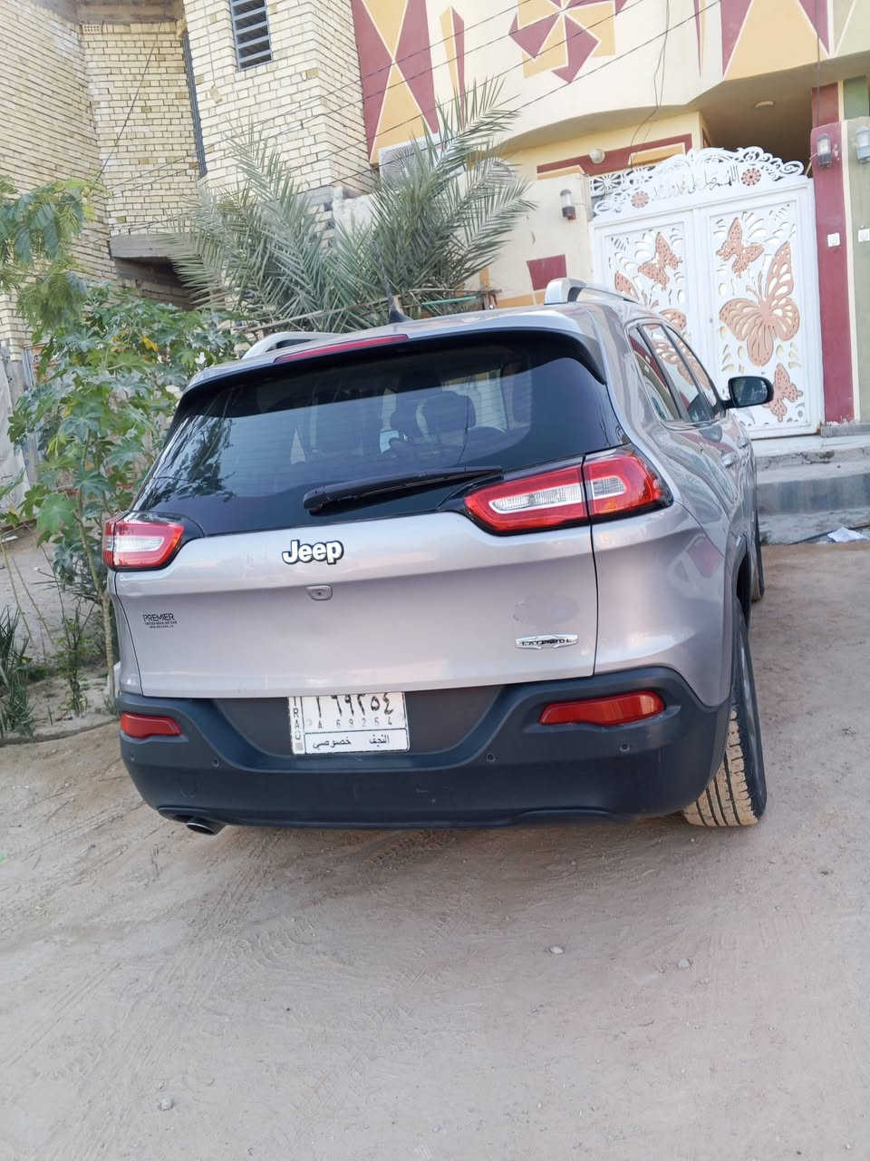 سلام عليكم
سيارة جيب شيروكي مديل 2018 محرك 2400 نمره نجف حره حدثها حدادية امامية قليل من چاملغ امامي مع ضرر أيرباك برده
ماشية 64 ألف مكاني نجف 
السعر 110 مع المجال 
للاستفسار الاتصال على الرقم
 ***********
