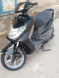 دراجه سكنز فحل ياباني نوزل خطين سرعه 140 دراجه نضيفه استعمال قليل كلش ...