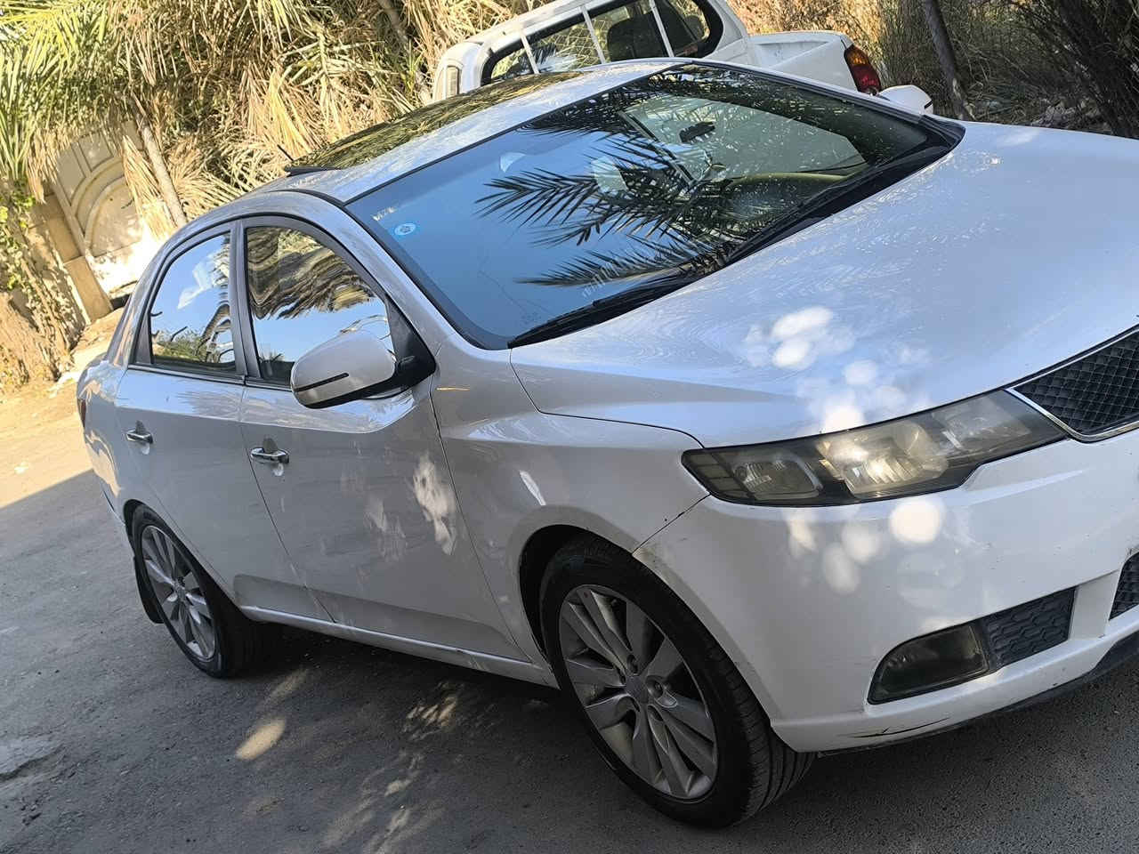 السلام عليكم 
كيا سيراتو خليجي 2012 للبيع 
السعر 105
للاتصال ***********
