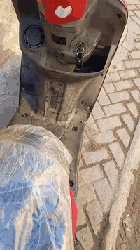 السلام عليكم ماكس بوليس للبيع الدراجة جديدة برغي ما مفتوح منها الدراجة بلادية مال رميه برغي مامفتوح منها هاي الصور كدامكم
السعر 750 وبيها مجال
مكاني بغداد مدينة الصدر
رقم الهاتف(***********
