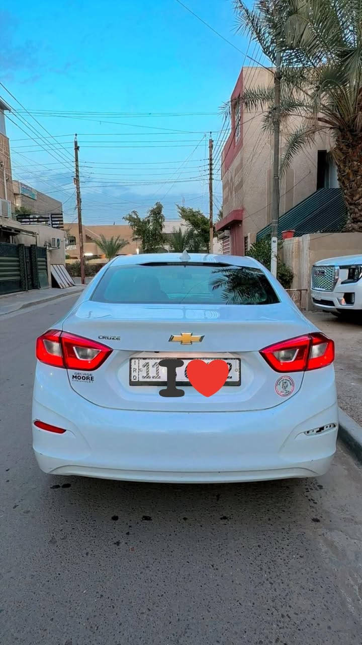 ✨ كروز 2019  LT ✨وارد امريكي نظيفة جداً
إذا تدور سيارة مرتبة قوية واقتصادية بالبنزين تمشي بيها وانت مرتاح البال وبدون أي مصروف ضررها  تبديل بنيد وجاملغين بدون دواخل لالغود ولاشاصي كير ومحرك مكفوله وشرط الفحص بحاله الوكالة ماشيه 80 الف فقط رقم بغداد الانكليزي
 مشروع وطني تحويل ثاني يوم سعرها (112) وبيها مجال بسيط حك الجية
✨مكان السيارة بغداد ✨
🔹 المواصفات: 
✔ كراسي جلد ملكي جوزي 
✔ دشبورل  وأبواب جلد 
✔ زجاج دبل
✔ سايد بريك بالقدم
✔ أوتو ستوب بالترافك تتوقف وينشط المحرك مره اخرى
✔ ليتات LED وعدسات
✔
✔ كاميرا + شاشة وكالة
✔ تحكم كامل من الستيرن
✔ شاشة عدادات معلومات كاملة
✔ 4 جامات كهرباء
✔ مانع انزلاق
✔ محرك 1.5 تيربو قوي واقتصادي جداً بانزين عادي
✔ تبريد حار/بارد كمبريسر شرط وكالة
✔ كير أوتو + عادي 6 نمر
✔ شاشة آيباد وكالة ابل كار بلي 
✔شاشة فحص الاطارات


**إذا كنت صاحب هذا الإعلان وتريد حذفه لأي سبب، رجاءا أرسل رسالة إلى الدعم الفني**