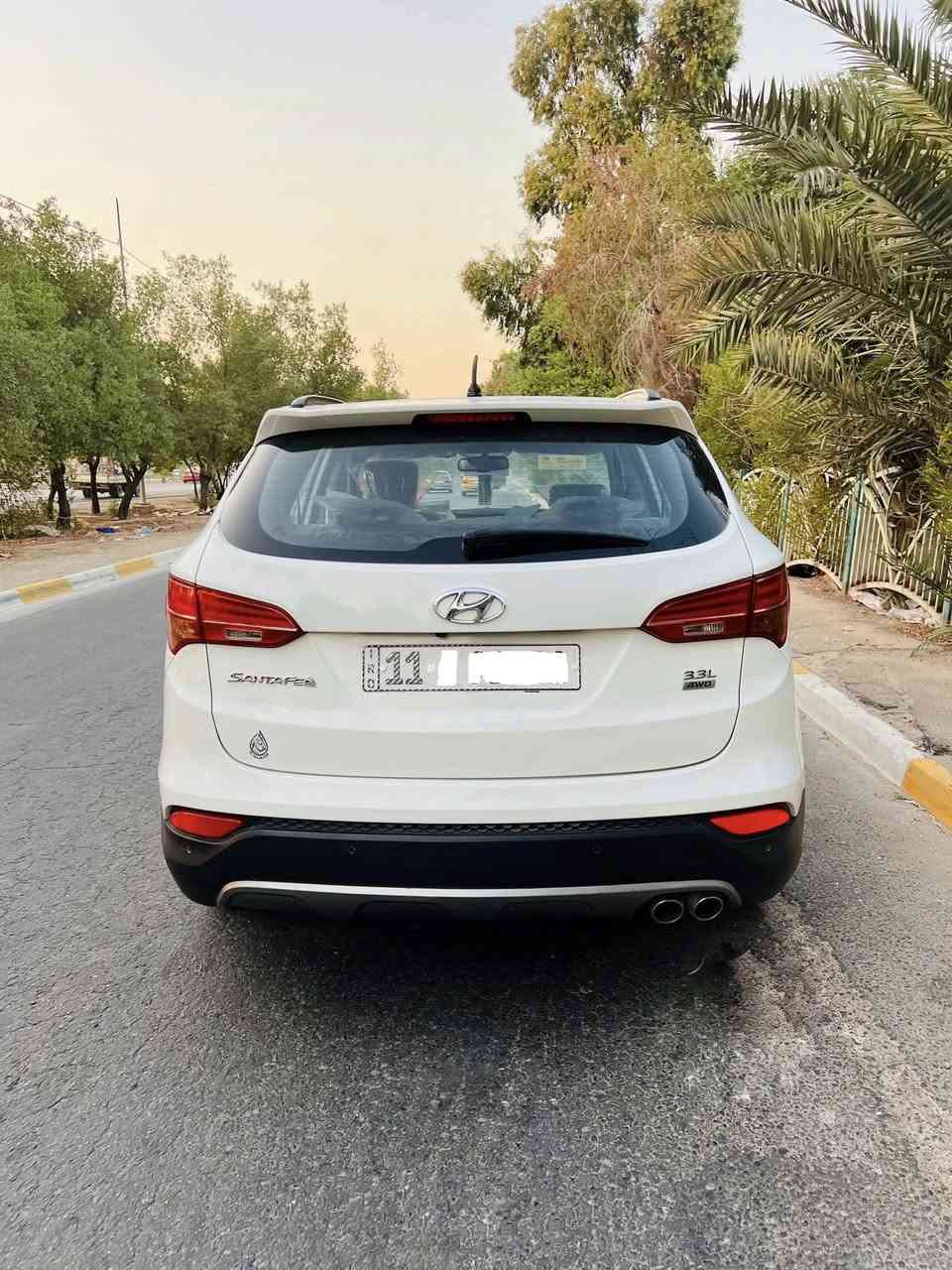 هونداي سنتافيا خليجي شركه العامه فول١/١ عدا بصمه
موديل ٢٠١٤
رقم بغدادالماني بسمي دولي
٦ سلندر ٧ راكب 
بنراما 
شاشة 
فور ويل
كشنات جلد اصلي 
مري شفط 
كامرة
حساس امامي وخلفي
لايت زنون 
تحكم استيرن فول 
اضواء ترحيب 
نظام ايكو 
شاشة اعطال بلدشبول 
تبريد ٣ قطع ؛ ثلج
تبريد ابيانو لمس 
حاكية ' ابلوتوث ' اوكس
وَيْل اكروم 
يدات نيكل 
اشاير بلمري 
كير ومكينة مكفولات 
كلة شغال  ميكانيك خير من اللة سياره جديده تخم تاير جديد 
مكفولة من كلشي  عدى صبغ شويه باب خلفيه وهلال  بجاملغ اثر شخط شيء بصيط من برة فقط بدون ضربة

السعر ١٦٥وبيها مجال 
*********** مكاني بغداد
