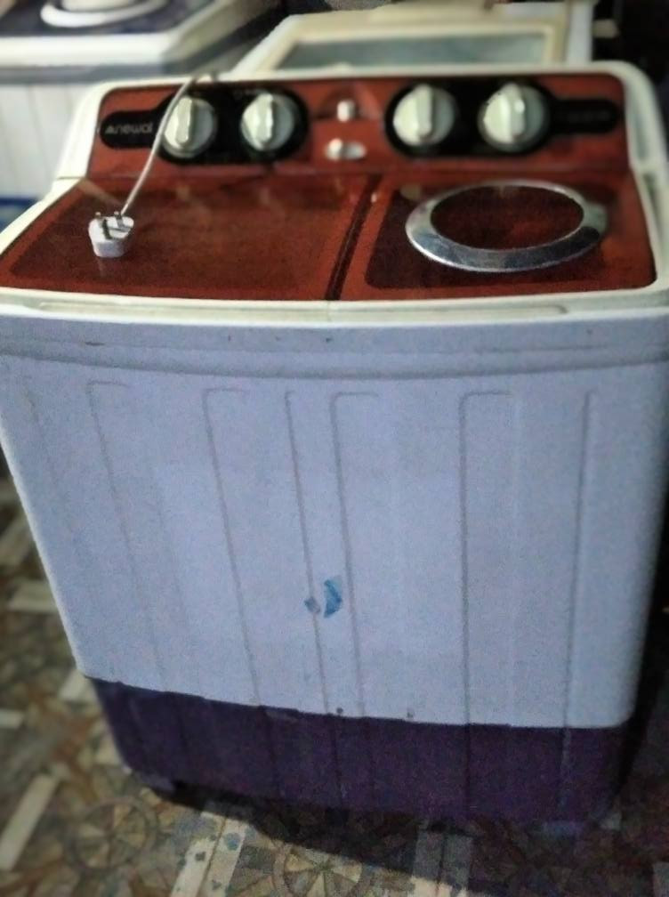 السلام عليكم عندي غساله اوتوماتيك شغاله سعرها 75 وعندي غساله عاديه نظيفه كلش سعرها 65 العنوان حله نادر الاولى قرب فندق الذكريات رقم الهاتف *********** حلة, بابل
