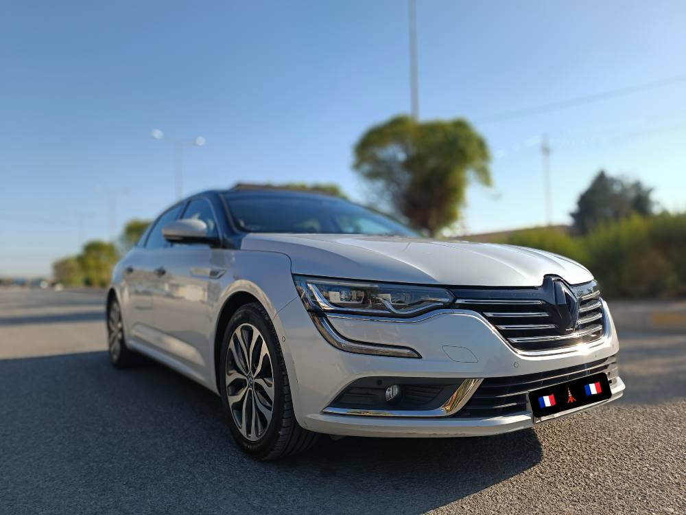 Talisman 2018 Renault 
تالیسمان ٢٠١٨

کیلۆمەتر :تەنها  78,000 کم ، کلین تایتڵ بێ سارد 

هەموو مەسروفە زەرورەکانی تالیسمانی بۆ کراوە:
بوشی ستاب ئەکسلی دوای بۆ گۆڕدراوە(واتە نەرمە سەیارەکە) ٩٠$
ئەپدەیتی خەریتەی عێراق و زیادکردنی مواسەفاتەکانی تر ٦٠$
گۆڕینی فلتێزی گێڕ ٣٠$ ,کار پلەی بۆ ئەپڵ USB 30$, هادرۆلیکی گێڕ ٩٠$.
واتە 300 $ کە پێویستە هەموو تالیسمانێ بۆی سەرف کرێت.
نرخ : 138$ 

سێرڤسی ڕۆن و هادرۆلیکی گێڕ بەس لە Motul کراوە، وەسڵی هەمووی ماوە. 
سەنەوی تازەیە تا ٢٠٢٨.

سەیارەکە تا بڵێی خزمەت کراوە و بە ناوی خۆمەوەیە. هیچ مەسرفێکی نیە، بە شەرتی گێڕ و مەکینە و کارەبایی و غرامە، تحویل و وکالة. 

فول فول مواسەفات
داتاشۆ، كوشن مساج و كارەبايي، سارد و گەرم،کوشنی دوا بەس گەرم، پەردەی بیلاد، سەلاجە،  بەسمە ، سقف پانۆراما، سنوق شفت، حەساس ٣٦٠، کامیرە، ئاوێنەی ڕادار و لایتی ژێر، لایت دەبڵ لید واتە فولی جیایە، ناوەوە ٥ رەنگ، گێچ پێنج ڕەنگ ، ٨پەرەشووت، داخستنی جام و پانۆڕاما لە دورەوە،ئەوتۆ پارک، سماعە بۆس.
خوێندنەوەی هێماکانی هاتو چۆ، تحدید و لیمیت سورعة، ئەوتۆ ستارت و ئەوتۆ هۆڵد.
وە زۆر مواسەفاتی تر.

مەکینە: ١.٦ تۆربۆی نیسان نیسمۆ 200HP
گێڕ: ٧ گێڕی ئۆتۆماتیک دەبڵ کلاجی  مارسیدز
ناونیشان: سلێمانی 
***********
***********
رقم اربیل
++
++
++
رينو تاليسمان 2018
المسافة المقطوعة: 78,000 كم فقط، أوراق السيارة سليمة وخالية من أي مشاكل.

تم دفع جميع المصاريف اللازمة لصيانة سيارة تاليسمان:
استبدال جلبة محور العجلة (سيارة رياضية) 9 دولارات
تحديث خريطة العراق وإضافة ميزات أخرى 6 دولارات
استبدال زيت ناقل الحركة 30 دولارًا، نظام CarPlay لأجهزة Apple عبر منفذ USB 30 دولارًا، نظام هيدروليكي لناقل الحركة 9 دولارات.

إجمالي التكلفة 300 دولار، وهو المبلغ الذي تم إنفاقه على جميع مصاريف الصيانة.

السعر: 138 دولارًا

تم تغيير زيت ناقل الحركة والنظام الهيدروليكي في مركز موتول.

للبيع، سيارة مستعملة وأوتوماتيكية

تم إجراء الصيانة الدورية للسيارة وهي مسجلة باسمي. لا توجد أي مصاريف، بما في ذلك مصاريف ناقل الحركة، المحرك، الكهرباء، المخالفات، التسليم، أو أي رسوم أخرى.

مواصفات كاملة
بيانات فنية، وسائد تدليك كهربائية، تبريد وتسخين، تدفئة المقعد الخلفي، ستائر، ثلاجة، مرطب، سقف بانورامي، ناقل حركة أوتوماتيكي، نظام رؤية محيطية 360 درجة، كاميرا، مرآة رادار وإضاءة سفلية، إضاءة LED مزدوجة، 5 ألوان داخلية، 5 ألوان للجدران، 8 مظلات، إغلاق زجاجي ورؤية بانورامية عن بُعد، ركن آلي، سماعات رأس.

قراءة إشارات المرور، حدود السرعة، تشغيل تلقائي، تثبيت تلقائي.

وغيرها الكثير من الميزات.

المحرك: 1.6 لتر تيربو نيسان نيسمو 200 حصان
ناقل الحركة: ناقل حركة أوتوماتيكي مزدوج القابض من مرسيدس 7 سرعات
العنوان: السليمانية
***********
*********** السليمانية, العراق
