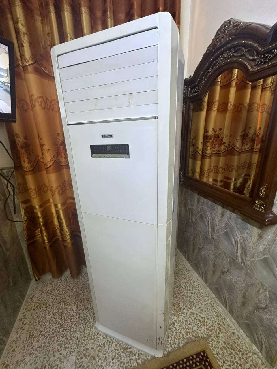 السلام عليكم 
توسوت 3 طن باب أول نضيف نسبه نضافته 80% بلادي غاز مقفول نقص بواري السعر 650 و بي مجال ضمان التشغيل العنوان بغداد للاستفسار ***********(غير متواجد على الفيس)
