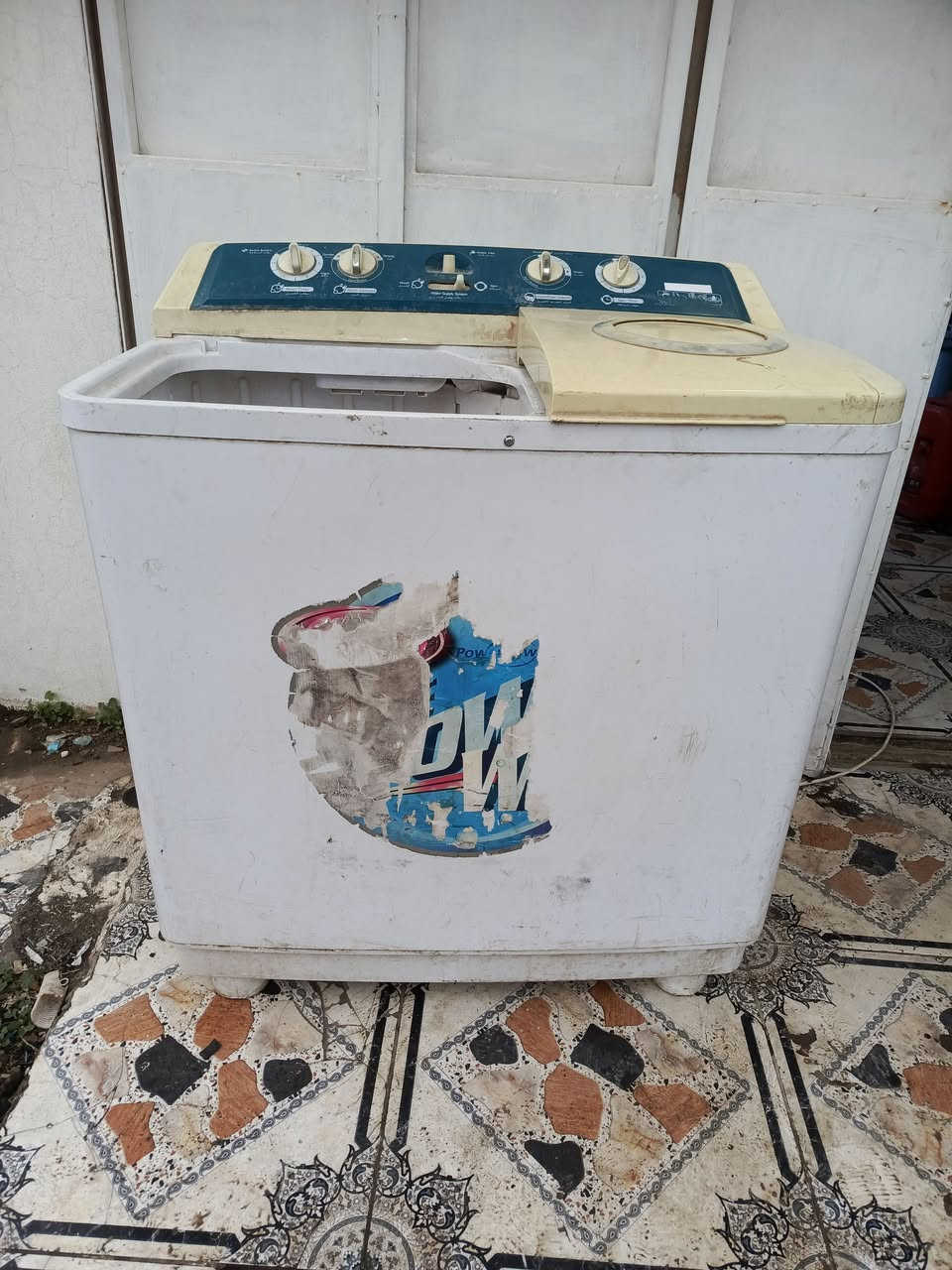 غساله للبيع شرط اي عيب مابي سعر 35 بي مجال ***********
