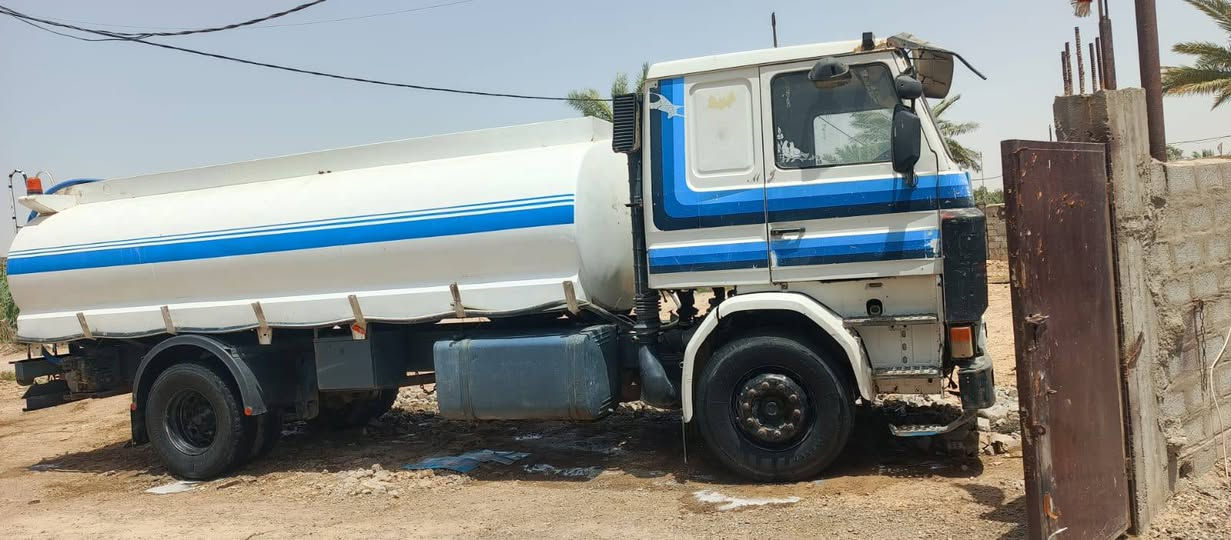 سلام عليكم تنكر البيع موديل 91بل سنويه حوضيت ماء مكفول كفاله عامه جاهزه العمل رقم نكليزي سياره جاهزه السعر 175وبيه مجال المكان بغداد رقم الهاتف ***********
