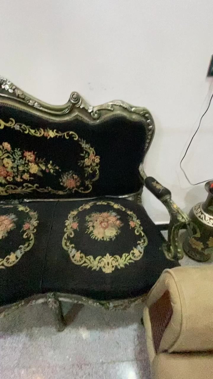 قيم وخذ مكاني بغداد حي التراث قرب السيديه
***********
