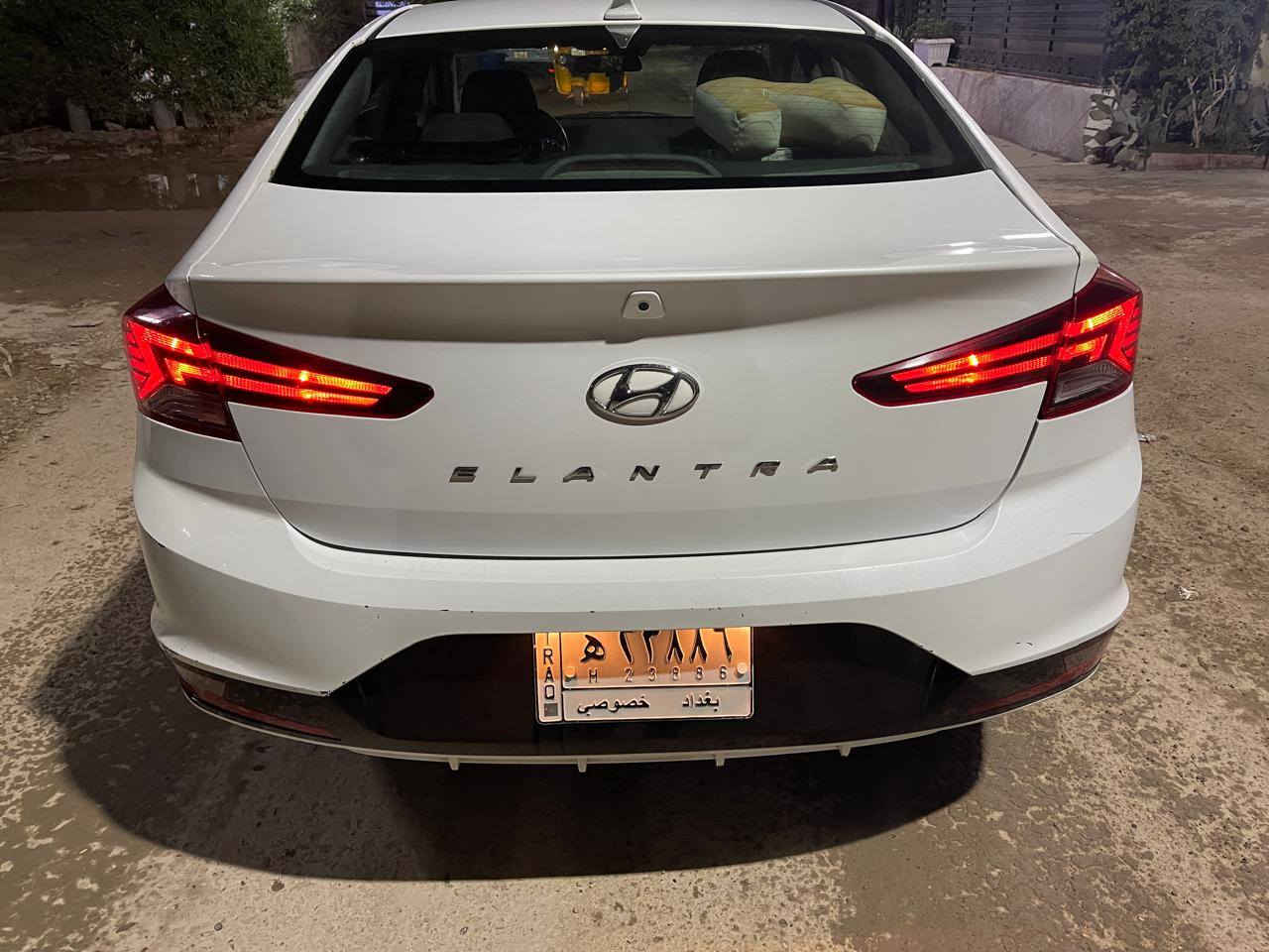 النترا 2020 وارد امريكي
رقم بغداد مشروع وطني 
السيارة جاهزة من كلشي "محرك + كير" 
بدون چك انجن ، بجم كبس ، نظافة فول 

عداد المسافة 55 الف مايل فقط 
الضرر جاملغ خلفي فقط "وارد" امريكي 
وكما موضح بالصور صبغت صفحة اثر جراد في جاملغ وباب خلفي ٣ قطع 

موضح كلشي بالصور داخل المنشور 

للاستفسار الاتصال : ***********
او واتس 
السعر 130
مكانها بغداد - الكرادة
