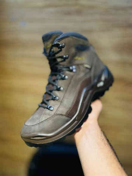 لوا شوكي 
باله امريكي اصلي 
اللون قهوه
صناعه سلوفاكيا 
قياس 44
طول القدم 28
النظافه 100.100
السعر خاص
وتوصل جيمع المحافظات 
للحجز واتساب 
***********
