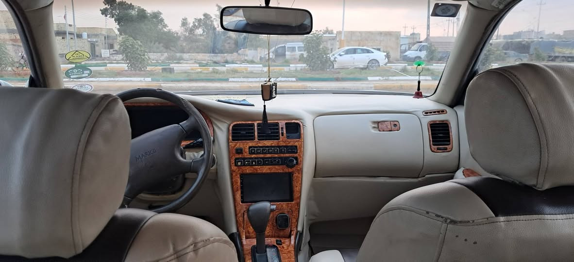 سياره مارك مديل 93 سياره جاهزه مكفوله من العيب ال شرعي ول اصوليات سياره بسمي سنويه ل 27 حداديه 80\100 تبريد  مكينه ونجي  دواخل فول شاشه كشنات جلد  تخم تاير جديد السعر 63  وبيه مجال حك اجيه المكان الشطره 
***********
