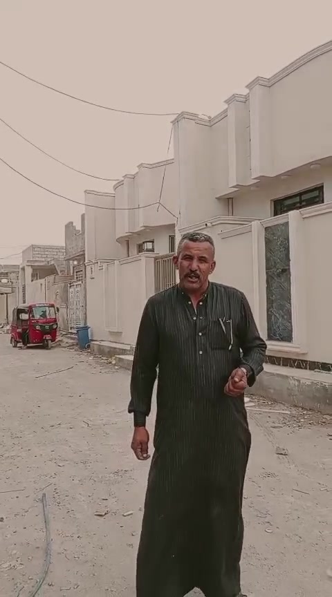 يعلن مكتب الوفه بيت للبيع قرب اليمام خلف جامعة فريحه حي جامعه كامل خدمات طابو زراعي 25 100متر درجه وله طابوق عن اليمام 4 كيلو للستفسار عل رقم ***********
