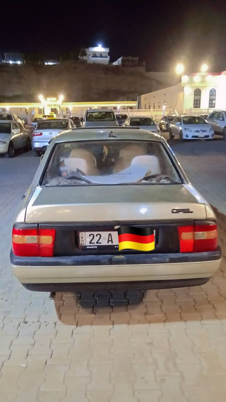 سلام عليكم اوبل فكترا  نضيف داخل دوشمه وتغليف جديد رقم اربيل حجم 18محرك وكير سنويه لحد شهر12 شرط ترايك للبصره سعر 37 للاستفسار للاتصال *********** ويرهم مراوسه مع اوبترا انطي الفرق حسب قناعه
