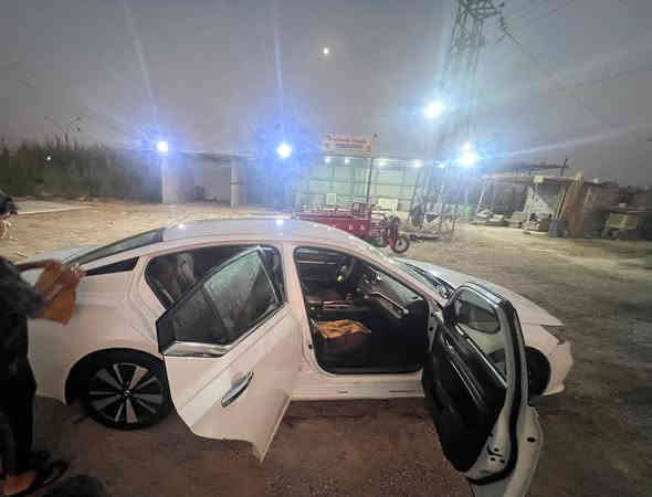 ملاحظة ////مكلف بالنشر 
اتصل ع الرقم  ‏‪***********‬‏ صاحب السيارة 

⸻

🚘 للبيع نيسان التيما 2022 SV – نظيفة وجاهزة 🚘

📍 المكان: بغداد – رقم سليمانية
📞 الهاتف: ***********

✅ المواصفات والتفاصيل:
 • محرك 2500cc – 4 سلندر – بدون تيربو (الأكثر طلباً).
 • مكينة + كير + تبريد شرط الفحص وين ما تحب.
 • ماشية فقط 100 ألف كم.
 • مواصفات SV (بدون فورويل).
 • كشن كهربائي مريح.
 • رادار أمامي + خلفي + جانبي شغال شركة.
 • بصمة (أبواب – تشغيل – صندوق).
 • تحديد سرعة + تشغيل عن بُعد.
 • شاشة + كاميرا.
 • حساسات جانبية وخلفية أصلية.
 • السيارة على وضع الشركة – خير من الله.
 • أيرباك فقط ستيرن وراجع سيستم.

💰 السعر المطلوب: ١٥٨ وبيها مجال كلش قليل 

🚗 السيارة أنظف من الصور، نظيفة وجاهزة للاستعمال، وما تحتاج فلس واحد
