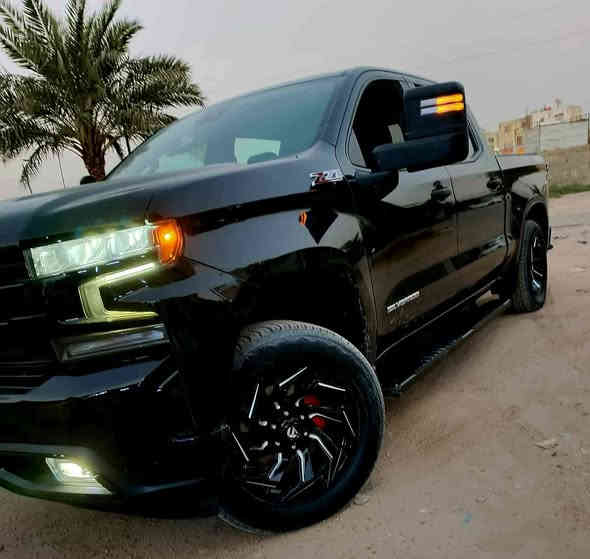 سلفرادو موديل 2022  بجم تاهو
ماشيه 20 ميل مكينه 5300 
وارد امريكي تبديل وصبغ بنيد وجاملغات 2 كلير  وسحب راس الشاصي براكيت صور الحادث مرفقه بالمنشور مع سونار عدد 2 ..
السياره جديده بمعنى الكلمه على وضع الشركه علما السياره باسمي تحويل مباشر  
مواصفات السياره :.
فرس وسطي وكشن نفس الوقت
باب كبير بدي قصير المرغوب 
مكينه 5300 / 8 سلندر  تستقبل بانزين عادي
مخارج يو اس بي + تايبسي + طوارئ
فور ويل 4 / 4 
گير 8 نمر ارغب كير بالسلفرادو 
رادار امامي داتا شو تحسس حراري 
تبريد امامي خلفي
شاشة وسطية تدعم CarPlay واير ليس
باب بدي كهرباء 
لايتات فول LED 
كشافات ( بروجكترات ) LED
دوسات جانبيه اصليه 
دوسه خلفيه للبدي
اضاءة في البدي 
اوتو ستوب
تحديد مسار
رادار امامي 
كامره دواره 
كامرات حوادث امامي خلفي 
لايت اوتو
عليها تزويد مرفعه السياره 3.5 انج 
ويل تاير رياضي حجم 20 امريكي اصلي 
غطاء بدي 
علامه ضوء القمر 
كل التفاصيل مكتوبه وصور الحادث وسونار عدد 2 ناشره..
السعر 285 $
تحياتي للجميع
الشراي يتصل او يراسلني واتساب 
بغداد دوره  ***********
@إشارة
