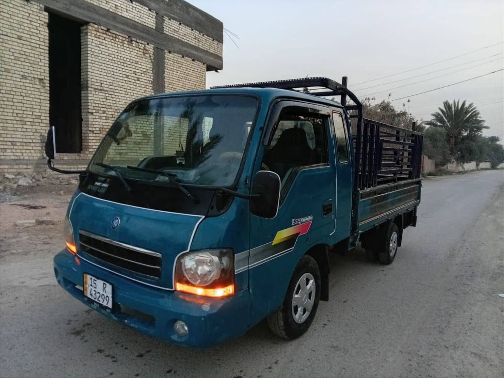 السلام عليكم لبيع كيا ام عيون موديل 2001 رقم الانبار نكليزي بسمي محرك كير اكسن شواصي  صدر مامي خلفي تخم تايرات سياره جديده مكفول من كلشي عنوان بغداد الطارميه شراي يتصل ***********
