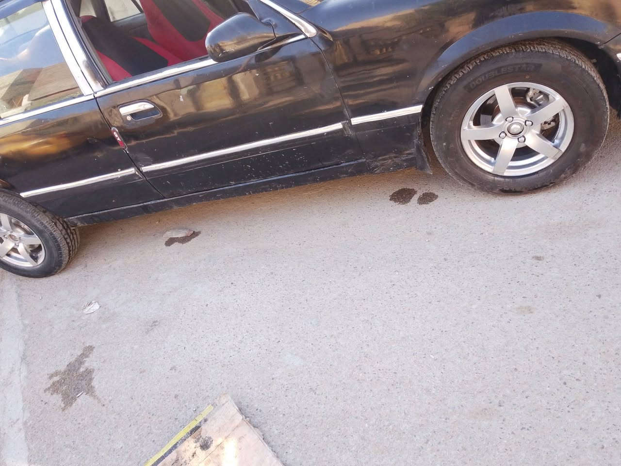 السلام عليكم برنس للبيع موديل 96 عنواني بغداد بياع سعر 27 رقم الهاتف***********

