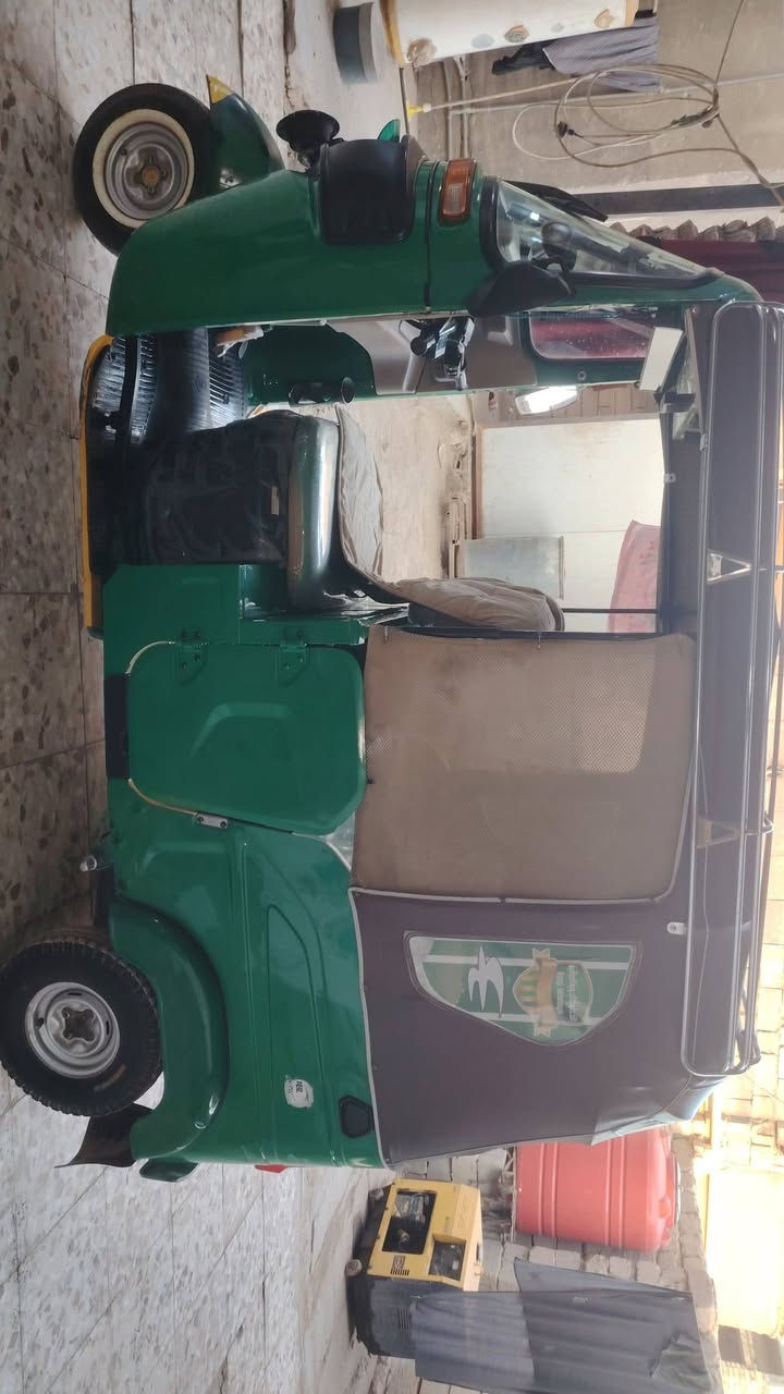 السلام عليكم تكتك موديل 2021 نضافه فول مكفوله من الخياس والمكينه والضربه تكتك مرقمه انكليزي مكاني بابل الحمزه الغربي ***********
