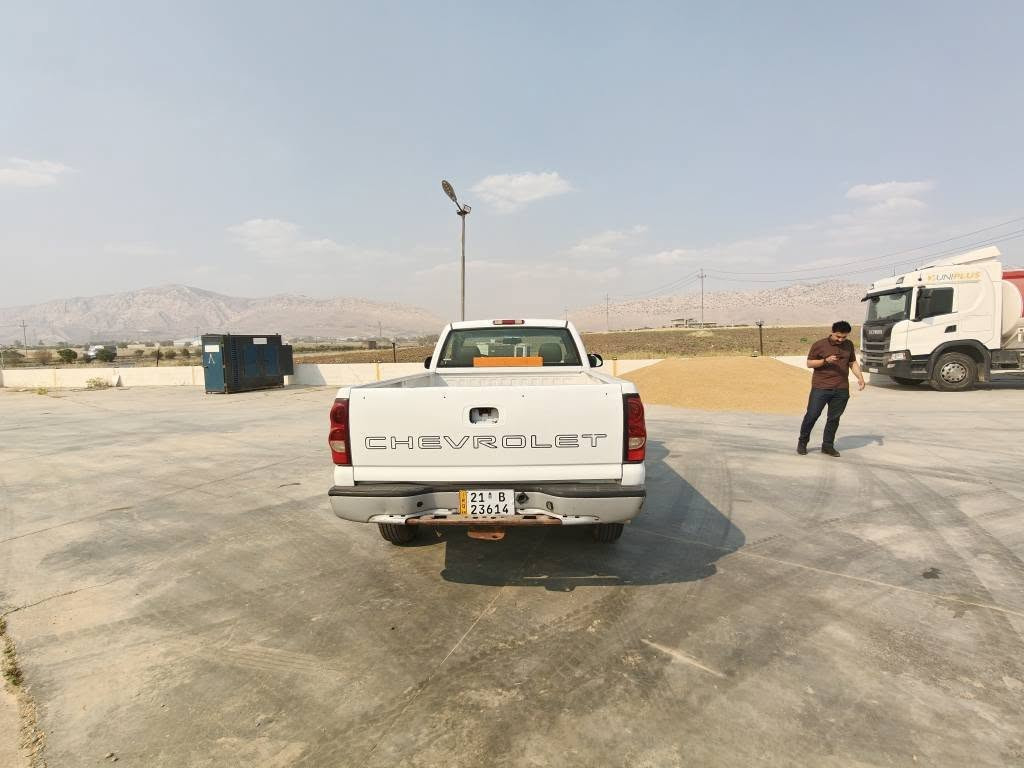 بابه هان 2003
په له يه بجوك بؤياخي هه يه 
گيرو مه كينه ي به شه ت نه كراوه ته وه
گير ئوتو ماتيكو ده بل ئه كسله
***********
*********** شمشمل, السليمانية
