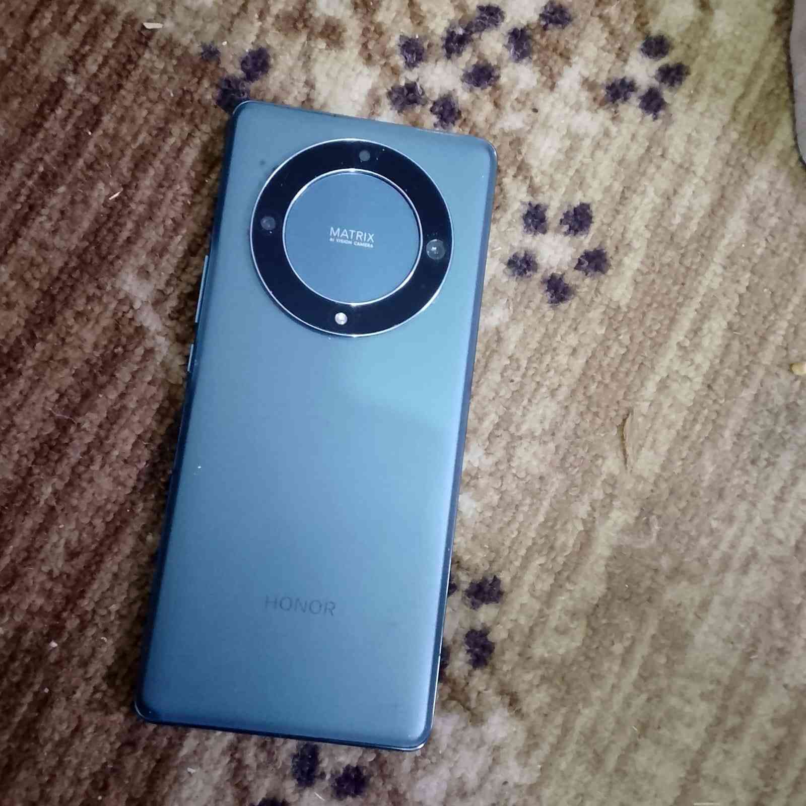 سلام عليكم تليفون هنر اكس 9Aمراوس موطور شحن او رص رقم الهاتف ***********
