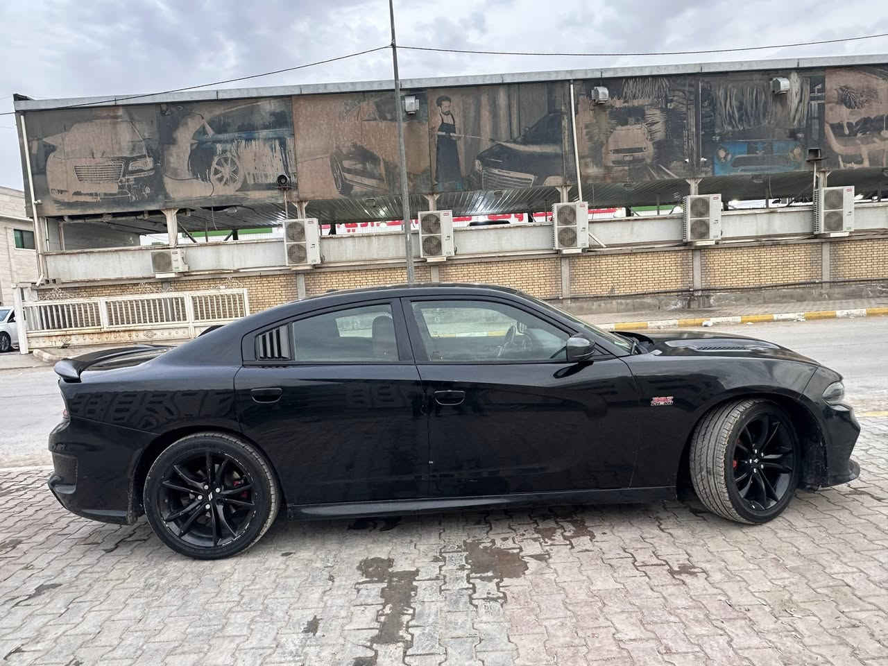 السلام عليكم سياره جارجر للبيع موديل 2015 بدون حادث كلين سعر 175بسمي *********** رقم سليمانيه ماشيه 174 مكان السياره بالكوت
