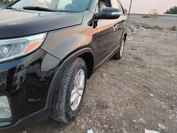 سورنتو وارد أمريكي فقط بنيد بدون دواخل ٢٠١٥ سيارة جديدة بمعنه الكلمه داخل جديد ١٠٠ بل ١٠٠ خارجهه شرط احله من الصور ٧ راكب ٦ سلندر مكينه وكير وصدر نظافة تخم تاير شرط جديد بيع أو مراوس السعر ١٥٧وبيهه حك جيتك العنوان بغداد الكرخ حي الجهاد ***********
