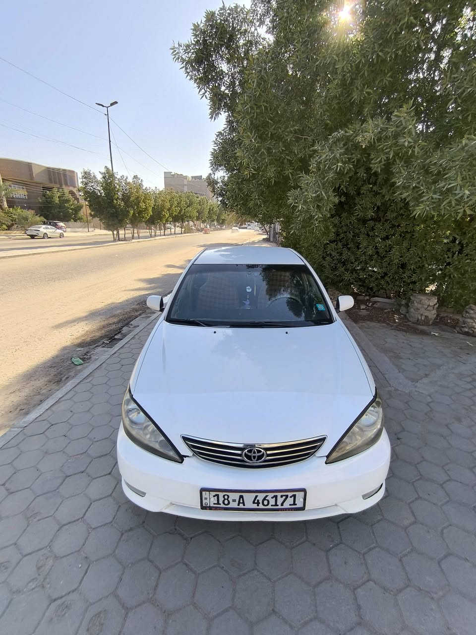 { سـلام عــليكم }
[ كــامري 2002 ]

1_شاشه لمـس
2_حداديه جديده
3_فيتريه جديده
4_كهربائيه جديده
5_تخم تاير جديد حتا السبير 
6_تبريدها ثلجج
7_دواخلها نضيففه 
8_رقمهـا حــله
رقم_***********
__السياره مرتـبه وما تصرف عليها برغيـيي
السعر : 75 وبيــها مجال
