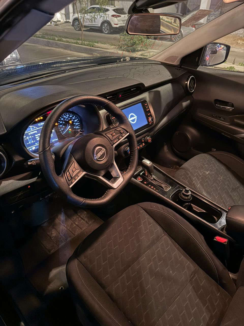 السلام عليكم نيسان كيكس 2024 صور الحادث موجودة بل منشور مواصفاتهة معروفة السعر ب11000وبيهة مجال سيارة ممرقمه فحص موقت الاتصال ***********
