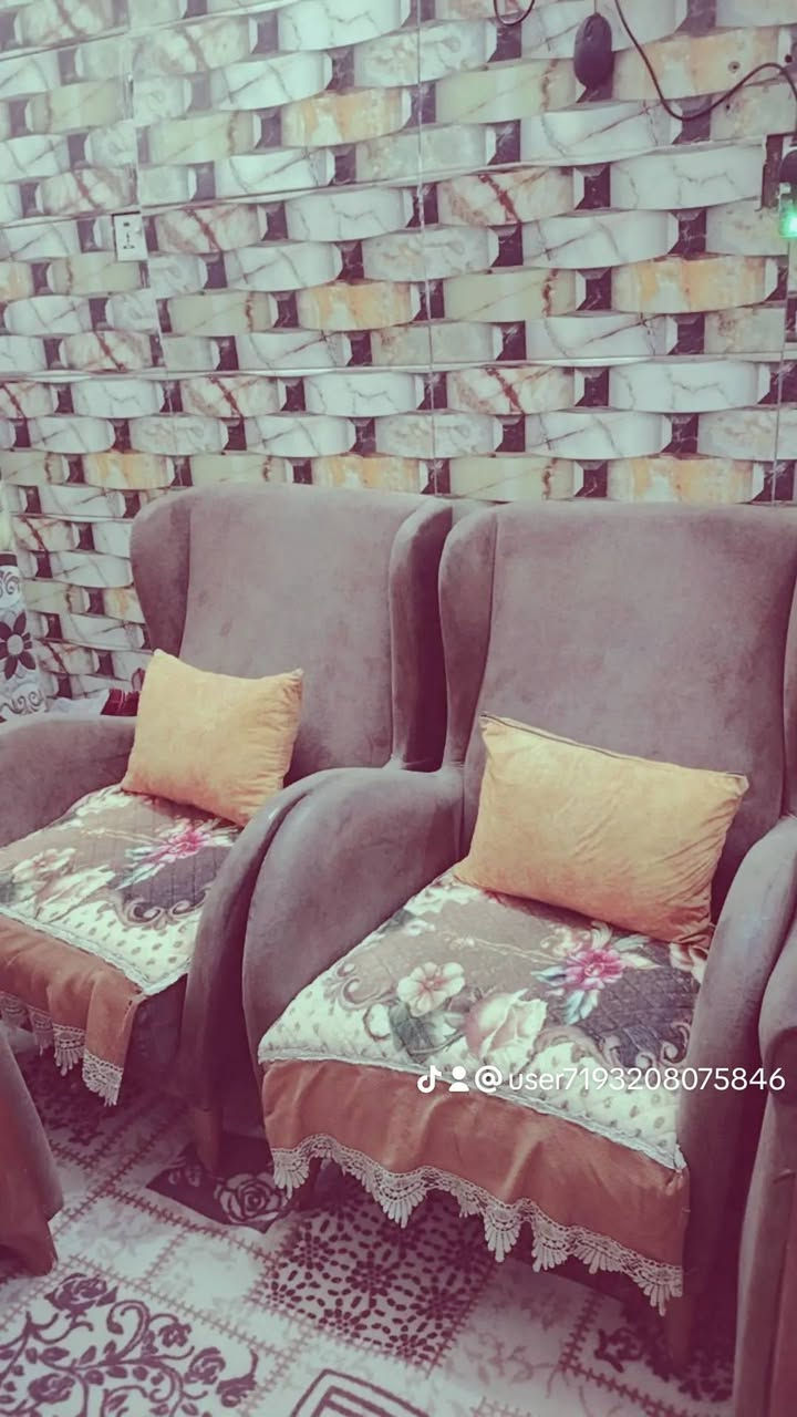 للبيع
كاونتر٣ قطع ب١٤٠

طباخ مصري ب١٤٠

تخم ٨ مقعد تركي ب١٧٥


**إذا كنت صاحب هذا الإعلان وتريد حذفه لأي سبب، رجاءا أرسل رسالة إلى الدعم الفني**