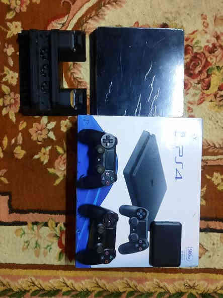 بلاي ستيشن فور سلم اونلاين
سعة تخزين 1 تيرا داخلي + 1 تيرا هارد خارجي

يدات عدد 2 وحدة أصلية + يدة تجارية

+ مبرد + 18 قرص مع 4 داخل حساب

سعر 600 وبي مجال للشراي

سبب البيع لشراء pc بإذن الله

رقم ***********
