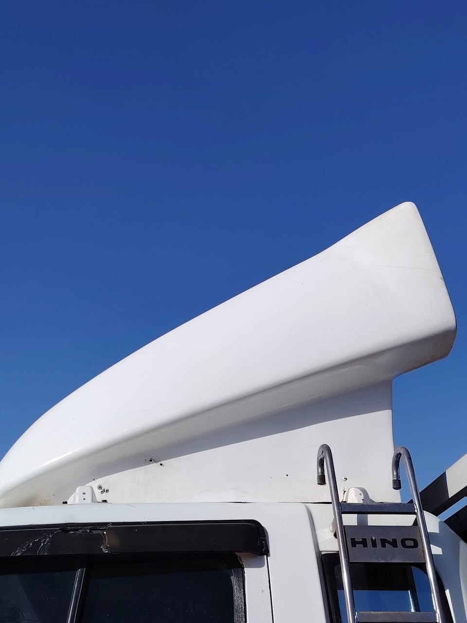 السلام عليكم كاسحه للبيع الاستفسار على هذا الرقم (***********
