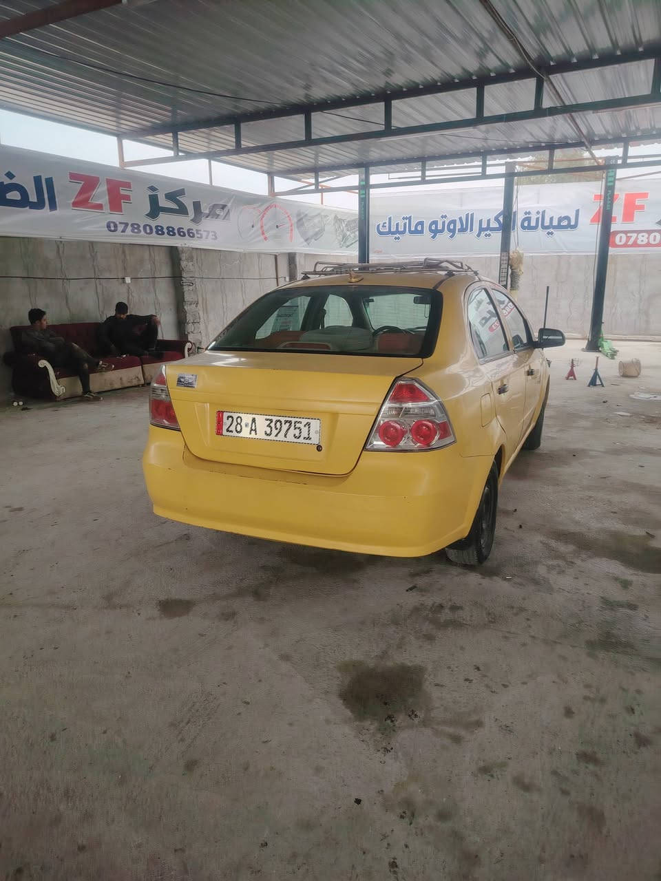 السلام عليكم
اڤيو موديل 2010 كير عادي خليجي 
خياس جاملغ خلفي الداير فقط 
رقم نجف انكليزي
حداديه نص عمر 
السعر 44 $ وبيه مجال 
مكاني حله 
*********** وتساب 
غير متواجد على الفيس
