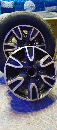 جنط هايلوكس • خمس براغي • ٤ حبات