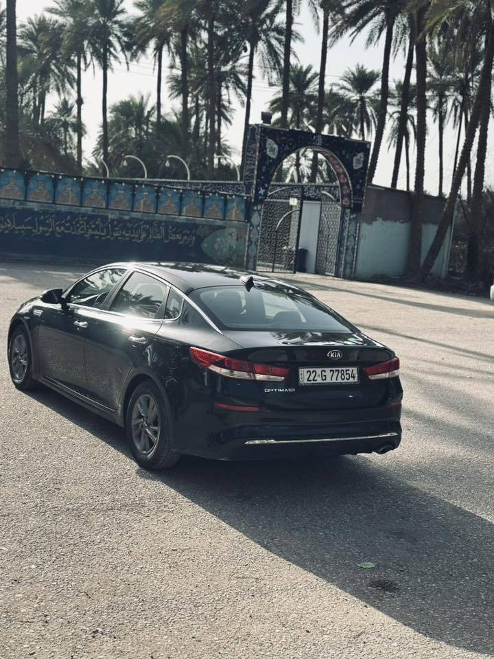 سلام وعليكم اوبتما موديل 2020 امريكي ماشيه 83KM بيها قطعتين سونار معروض ويه الصور مكينه 2400 السياره كفاله ماعدا القطعتين لون اسود رقم اربيل سنويه لل2027 السياره مداريها كلش مكان  السياره حله *********** سعر السياره 140 بيها مجال بسيط
