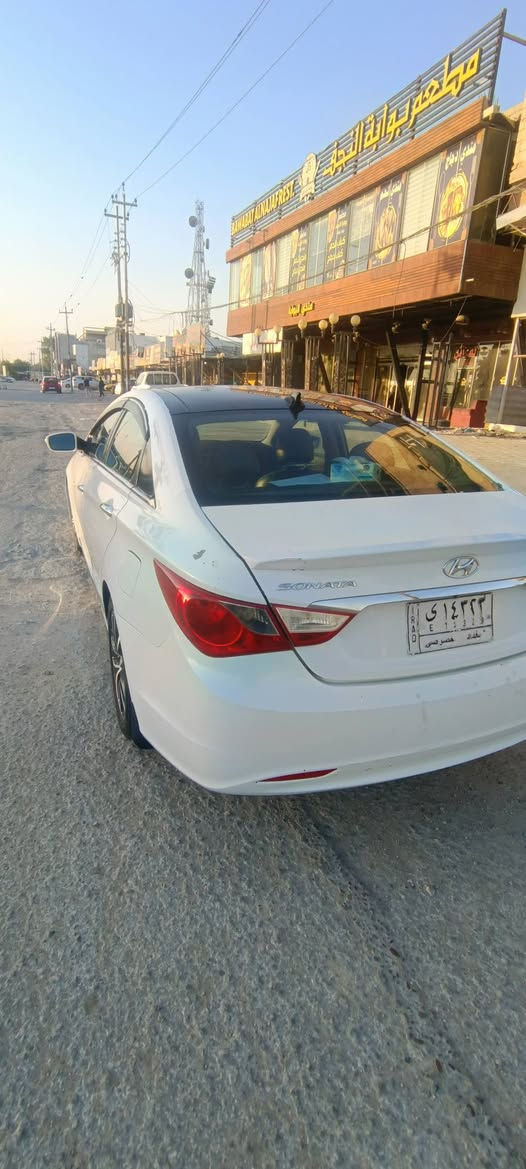 السلام عليكم
السعر ٩٣ وبيها مجال 

سوناتا وارد امريكي فول مواصفات 
رقم بغداد مشروع وطني للاستفسار

الاتصال ***********
